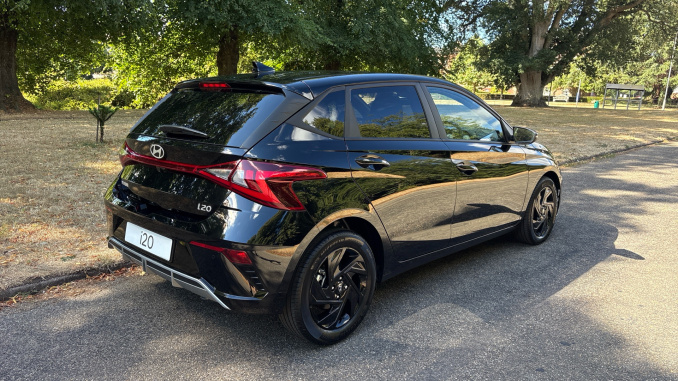 Hyundai i20 1.0T GDi 90 Black Line 5dr Petrol Hatchback - Image 27